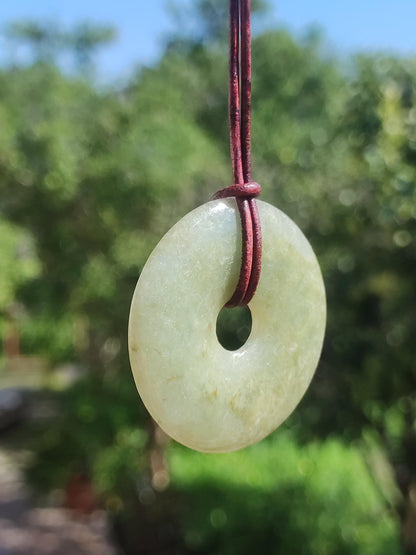 40mm Birmanie Jade *Rarité* ~ Collier de pierres précieuses Homme Femme Nature Pierre de guérison Puissance Énergie Rareté Cristal He She Pendentif Nature Cadeau Vert