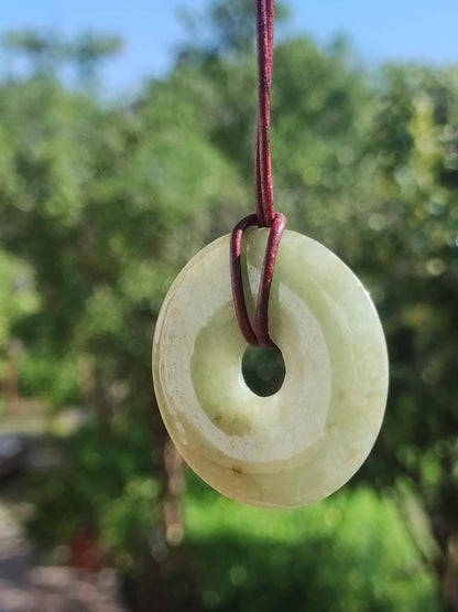 40mm Birmanie Jade *Rarité* ~ Collier de pierres précieuses Homme Femme Nature Pierre de guérison Puissance Énergie Rareté Cristal He She Pendentif Nature Cadeau Vert