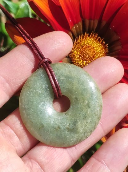 40mm Birmanie Jade *Rarité* ~ Collier de pierres précieuses Homme Femme Nature Pierre de guérison Puissance Énergie Rareté Cristal He She Pendentif Nature Cadeau Vert