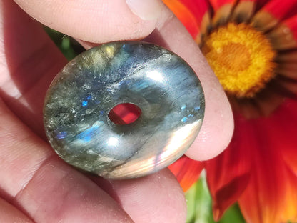 Labradorite ~ Donut 30mm ~ Collier de pierres précieuses Bleu Chatoyant Rareté Naturelle Protection Symbole Pierre de Guérison Cristal HIPPIE GOA Boho Tibet Ethno