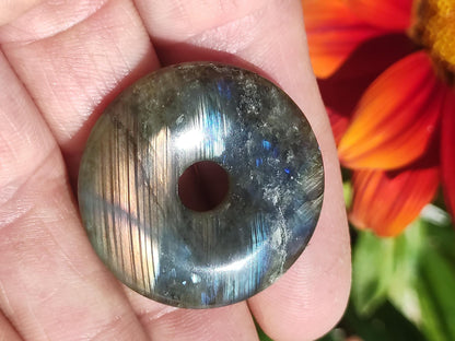 Labradorite ~ Donut 30mm ~ Collier de pierres précieuses Bleu Chatoyant Rareté Naturelle Protection Symbole Pierre de Guérison Cristal HIPPIE GOA Boho Tibet Ethno