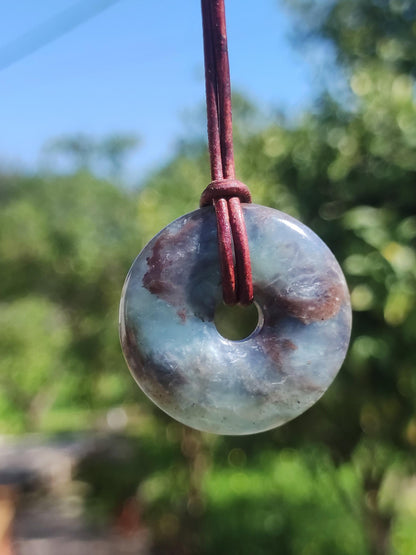 Opale Andine Opale Noir Bleu ~ Collier de pierres précieuses Boho Ethno Nature Donut Protection Symbole Guérison Pierre Matrice Collecteur Minéral Rareté Homme Femme