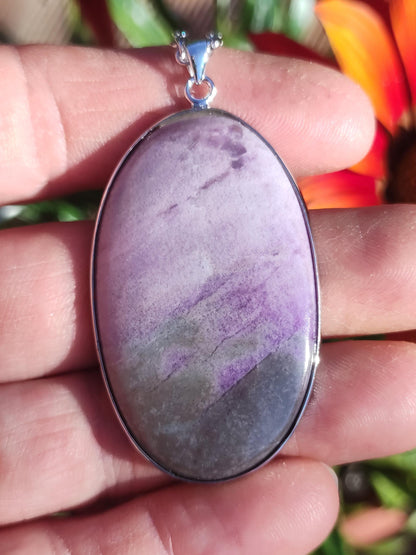 XL Sugilite / Sugilite including 925 silver setting, purple lilac gemstone necklace, natural healing stone, energy rarity, man, woman, he/she, gift, elegant