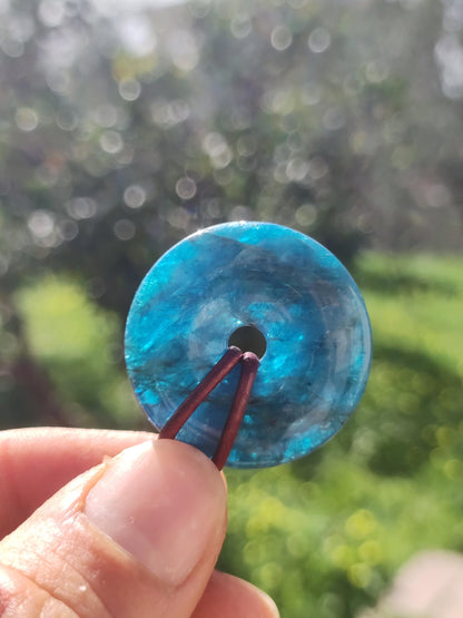 Apatit AAA ~ Donut 30mm ~ Edelstein Kette blau Natur Rarität Schutzsymbol Heilstein Kristall HIPPIE Boho Ethno Mann Frau Geschenk Er Sie