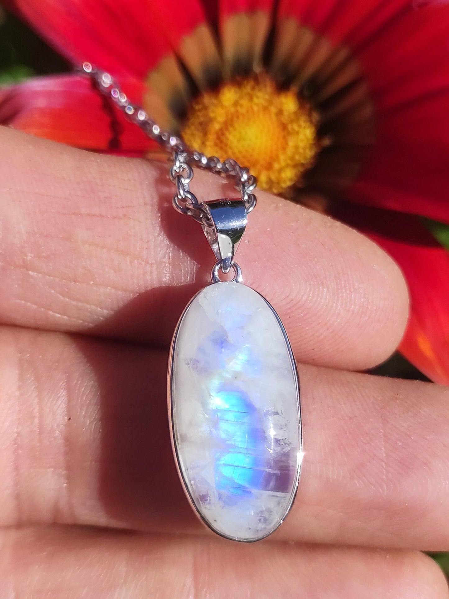 Collier en argent sterling 925 avec pierre de lune et pierres précieuses bleues scintillantes, pierre de guérison rare et unique, précieuse et naturelle, idéal pour un homme, une femme ou un ami.