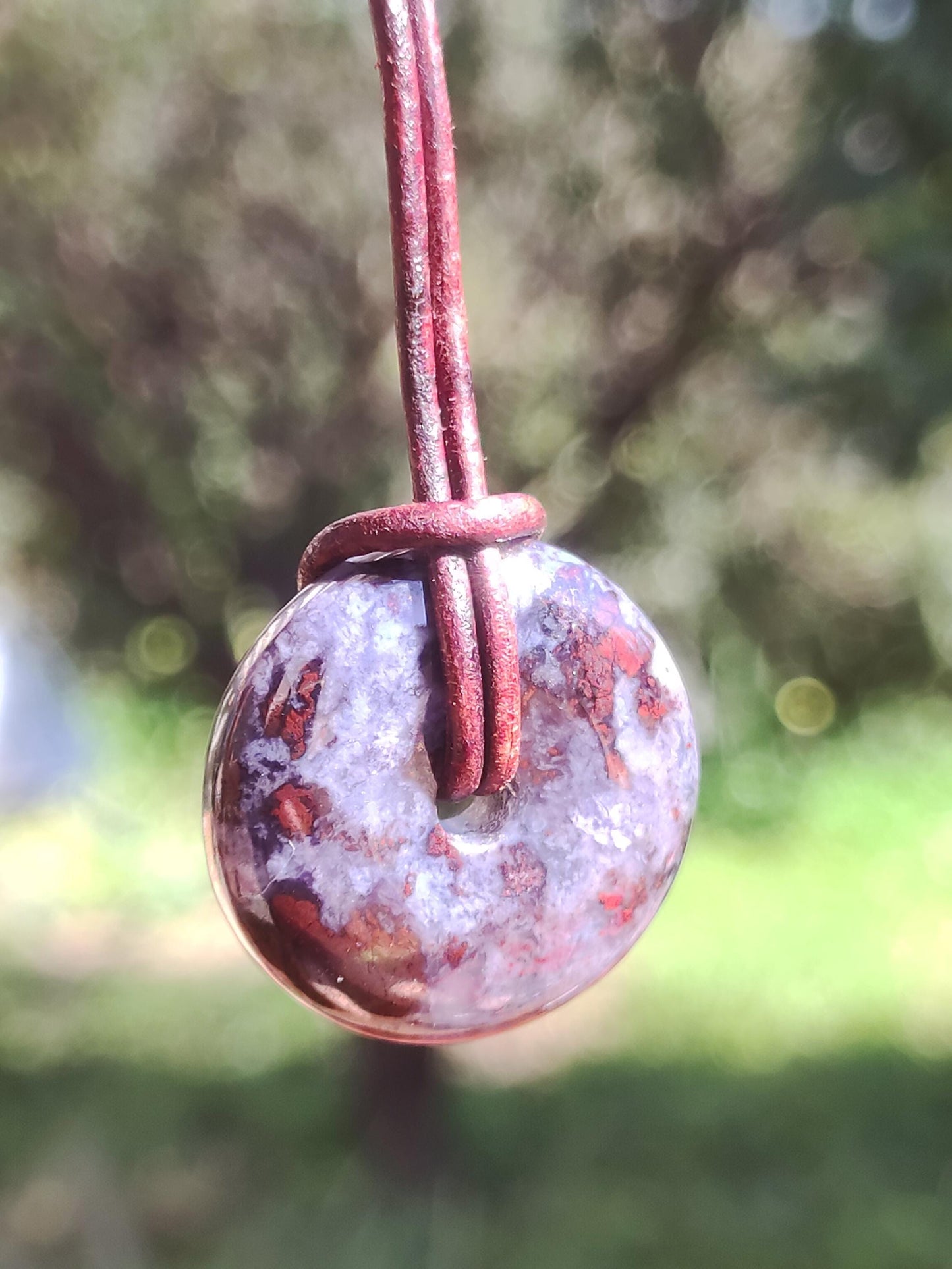 Sugilite Richterite Bustamite Protective Donut Gemstone Crystal Healing Stone Rare Collector's Item Sugilite red blue purple pendant round gift