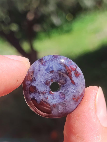 Sugilite Richterite Bustamite Protective Donut Gemstone Crystal Healing Stone Rare Collector's Item Sugilite red blue purple pendant round gift