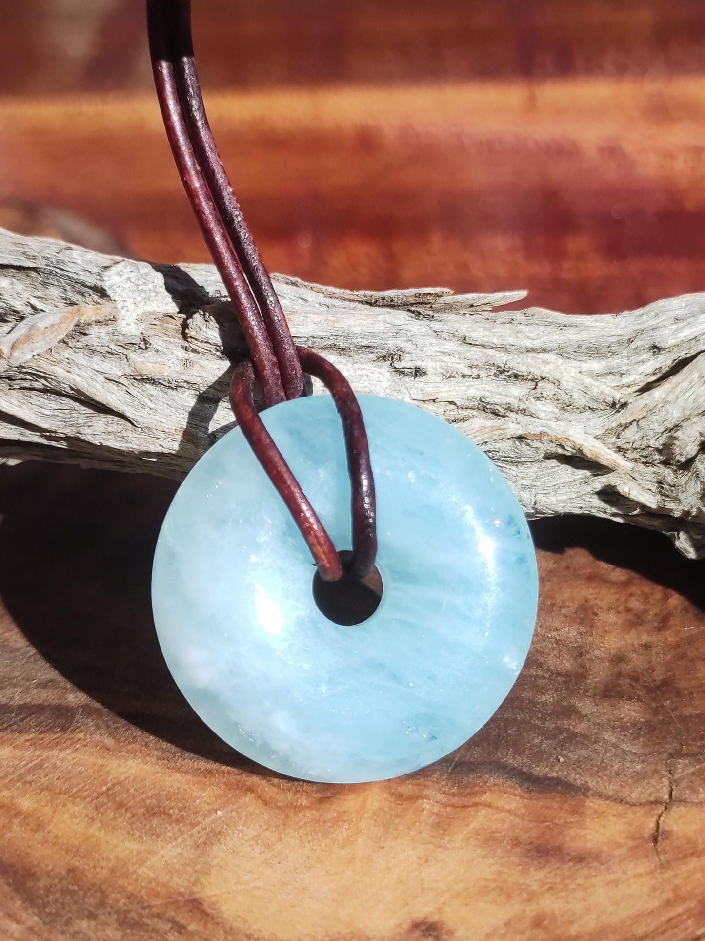Aigue-marine A ~ Collier pendentif donut en pierre précieuse bleue rare, cristal de guérison naturelle, pour homme, femme, enfant, frère, sœur, qualité