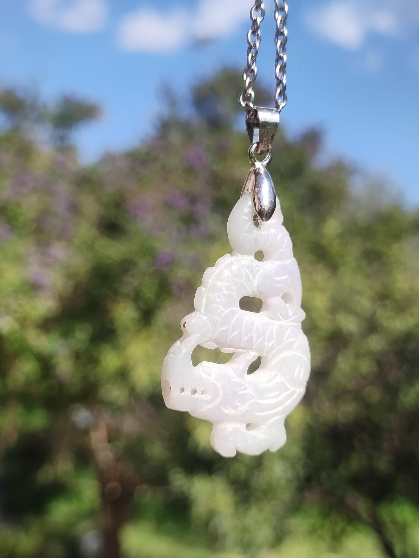 Birmanie Jade Un dragon de qualité *Rarité* Collier de pierres précieuses HIPPIE Boho Ethnique Pierre de guérison naturelle Rareté Bijoux en cristal Pendentif Nature Power Stone
