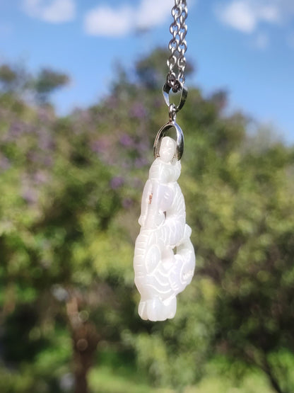 Birmanie Jade Un dragon de qualité *Rarité* Collier de pierres précieuses HIPPIE Boho Ethnique Pierre de guérison naturelle Rareté Bijoux en cristal Pendentif Nature Power Stone