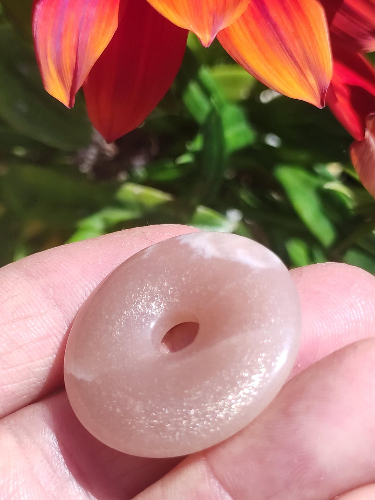 Pierre de Lune A rouge - Collier de pierres précieuses Donut HIPPIE GOA Boho Ethnique Naturel Donut Protection Symbole Guérison Pierre Collecteur Unique Homme Femme He She Cadeau