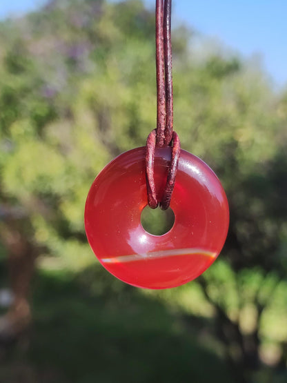 Cornaline Cornaline A - Collier Donut en Pierre Précieuse Rouge Pierre Naturelle de Guérison Pendentif en Cristal Homme Femme Enfant Cadeau Il Elle Frère Sœur