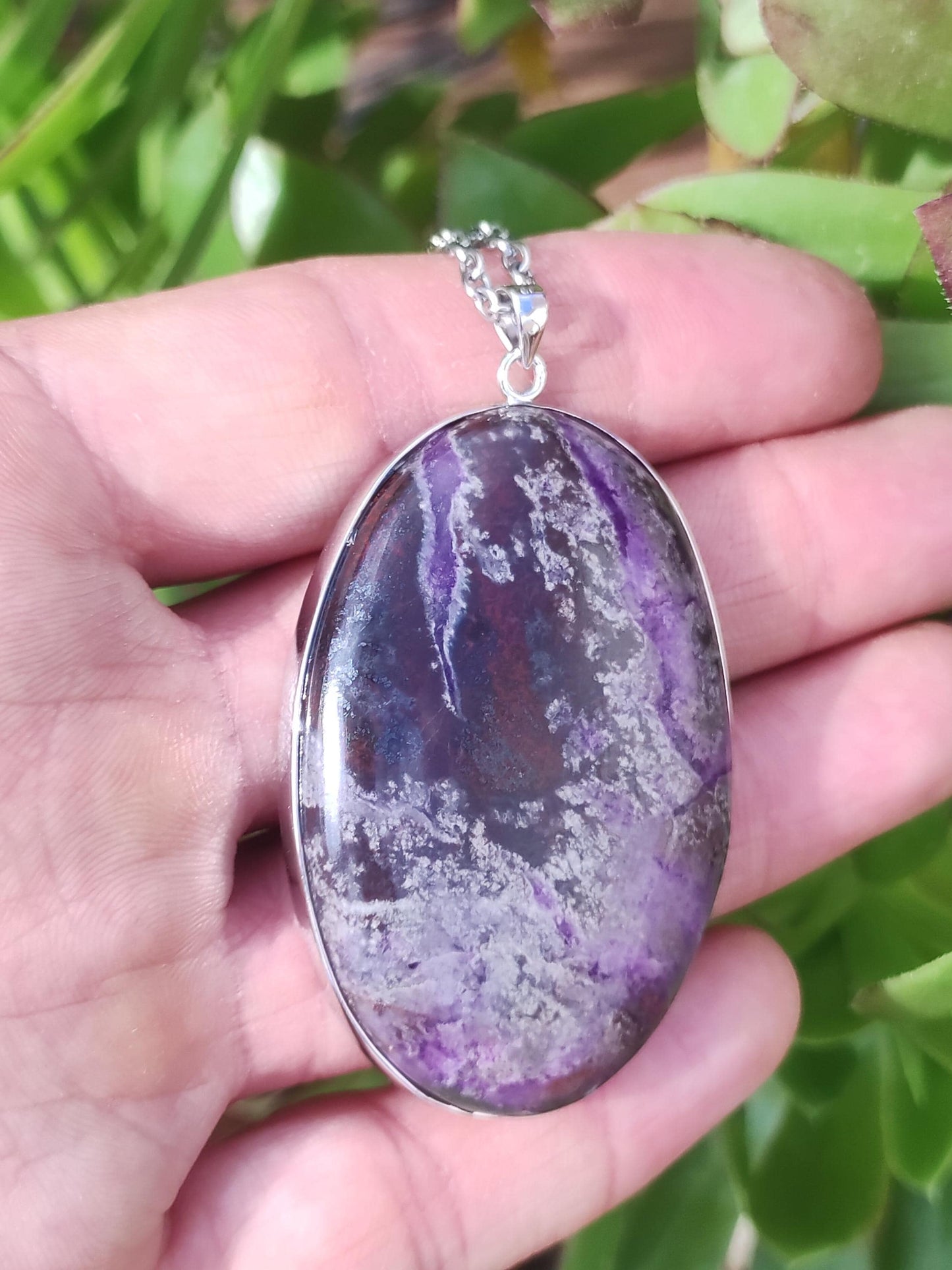 XL Sugilite / Sugilite including 925 silver setting, purple lilac gemstone necklace, natural healing stone, energy rarity, man, woman, he/she, gift, elegant