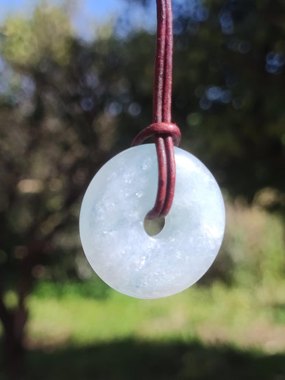 Aigue-marine A ~ Collier pendentif donut en pierre précieuse bleue rare, cristal de guérison naturelle, pour homme, femme, enfant, frère, sœur, qualité