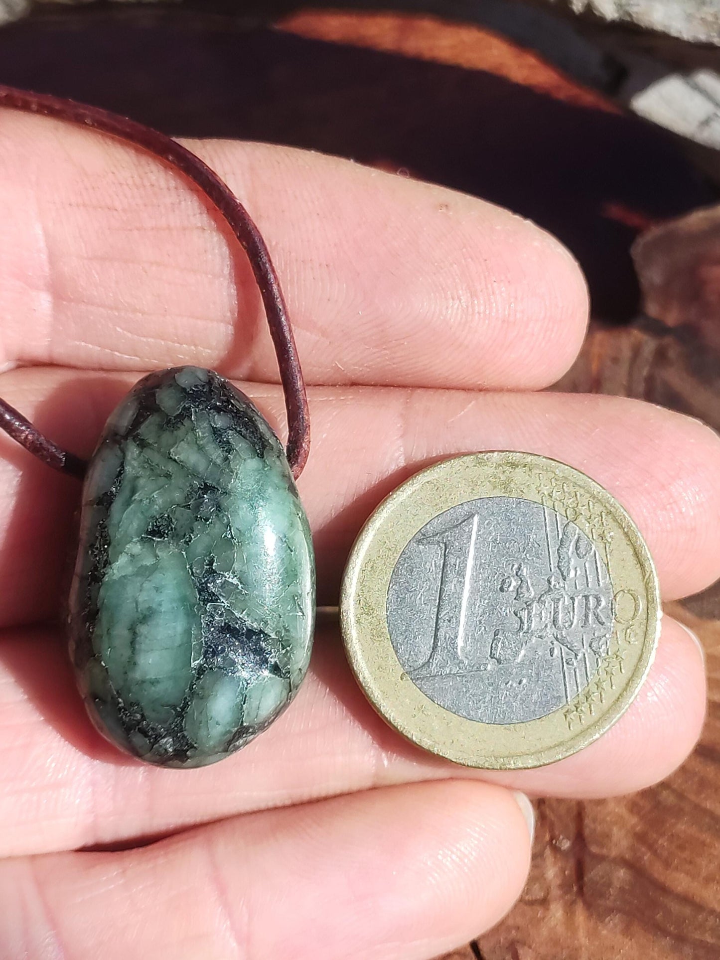 Collier de pierres précieuses émeraude / émeraude vert noir naturel HIPPIE GOA Boho ethnique pierre de guérison cristaux bijoux pendentif homme femme cadeau il elle