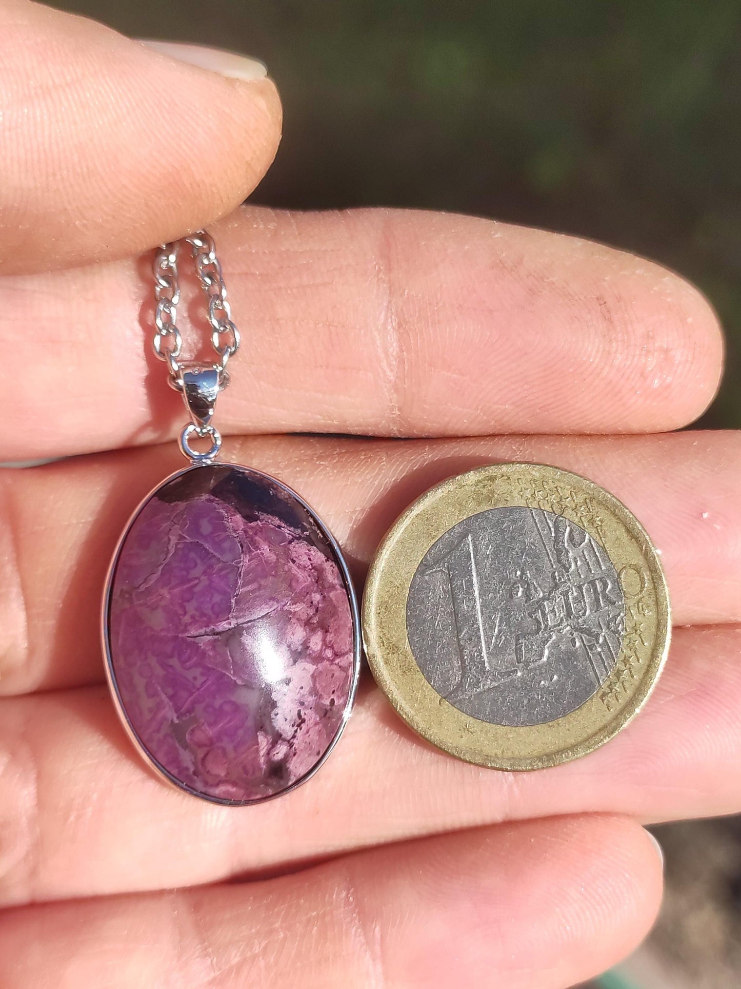 Sugilite / Sugilite avec monture en argent 925 collier de pierres précieuses violettes pierre de guérison naturelle énergie rareté homme femme lui son cadeau noble de haute qualité
