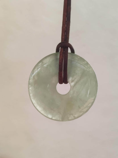 Aigue-marine ~ Collier de beignet de pierres précieuses Bleu Rareté Pierre de guérison naturelle Pendentif en cristal Homme Femme Enfant Lui Son frère Soeur Cadeau Qualité