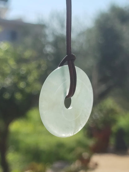 Aigue-marine ~ Collier de beignet de pierres précieuses Bleu Rareté Pierre de guérison naturelle Pendentif en cristal Homme Femme Enfant Lui Son frère Soeur Cadeau Qualité