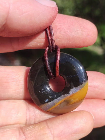 Collier donut en agate noire 30 mm - pierre précieuse homme femme père mère fille ami pierre de guérison bijoux porte-bonheur hippie nature rareté cadeau
