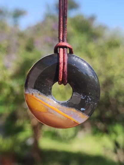 Collier donut en agate noire 30 mm - pierre précieuse homme femme père mère fille ami pierre de guérison bijoux porte-bonheur hippie nature rareté cadeau