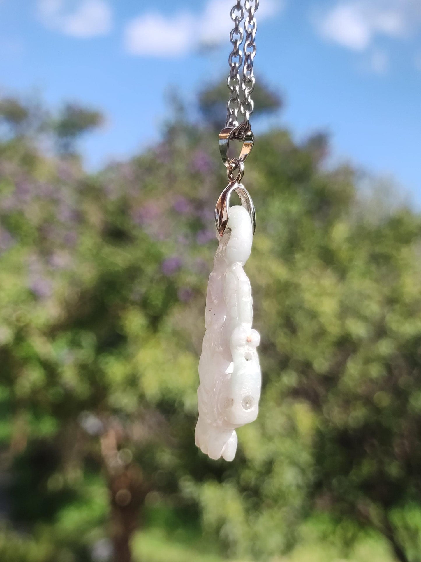Birmanie Jade Un dragon de qualité *Rarité* Collier de pierres précieuses HIPPIE Boho Ethnique Pierre de guérison naturelle Rareté Bijoux en cristal Pendentif Nature Power Stone