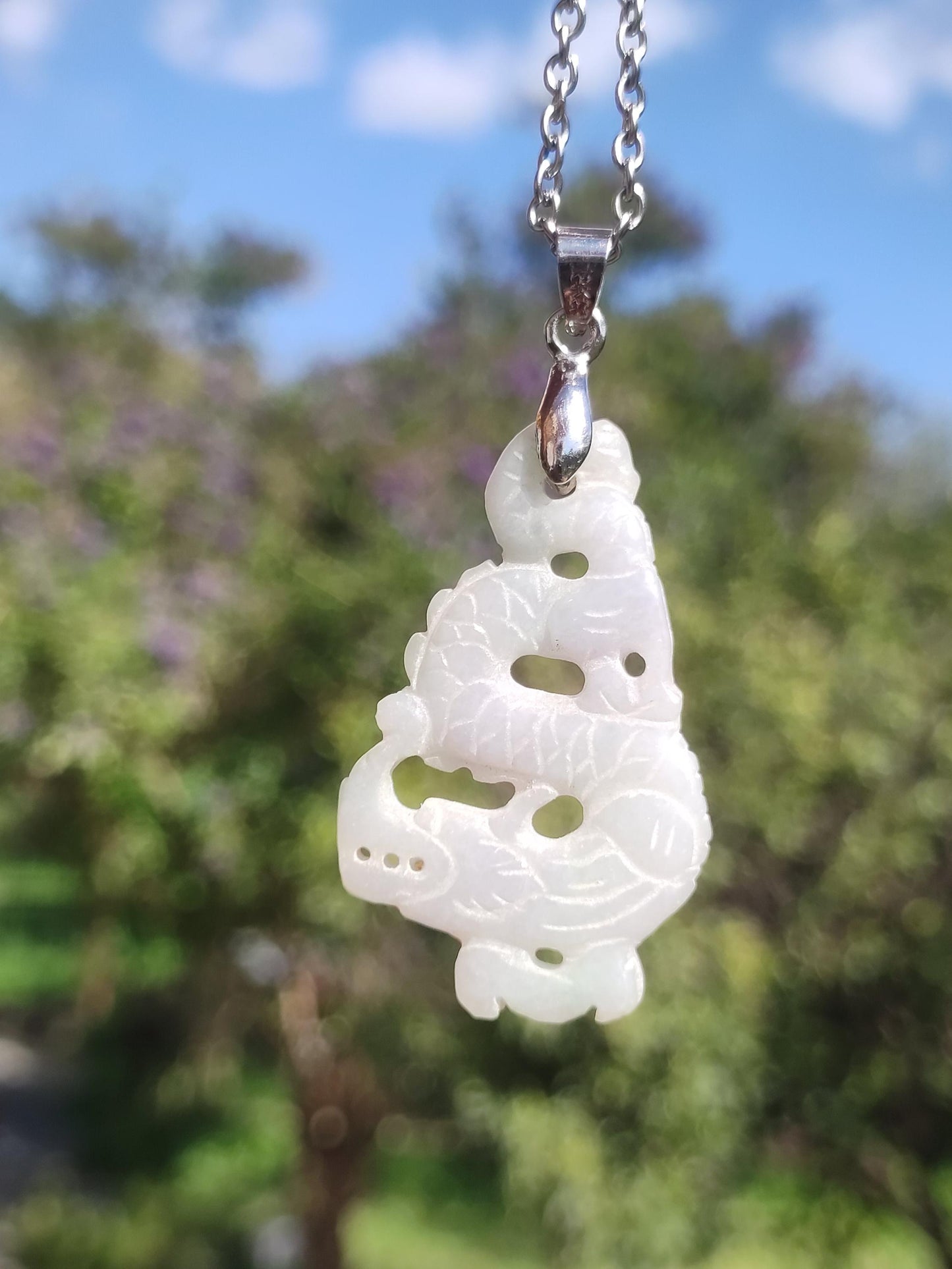 Birmanie Jade Un dragon de qualité *Rarité* Collier de pierres précieuses HIPPIE Boho Ethnique Pierre de guérison naturelle Rareté Bijoux en cristal Pendentif Nature Power Stone