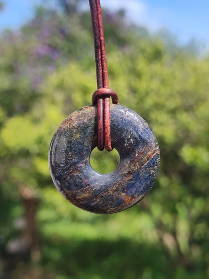 Pietersite bleu - collier de beignet de pierres précieuses rareté rare symbole de protection pierre de guérison cristal HIPPIE Boho Tibet ethnique homme femme lui offrir son