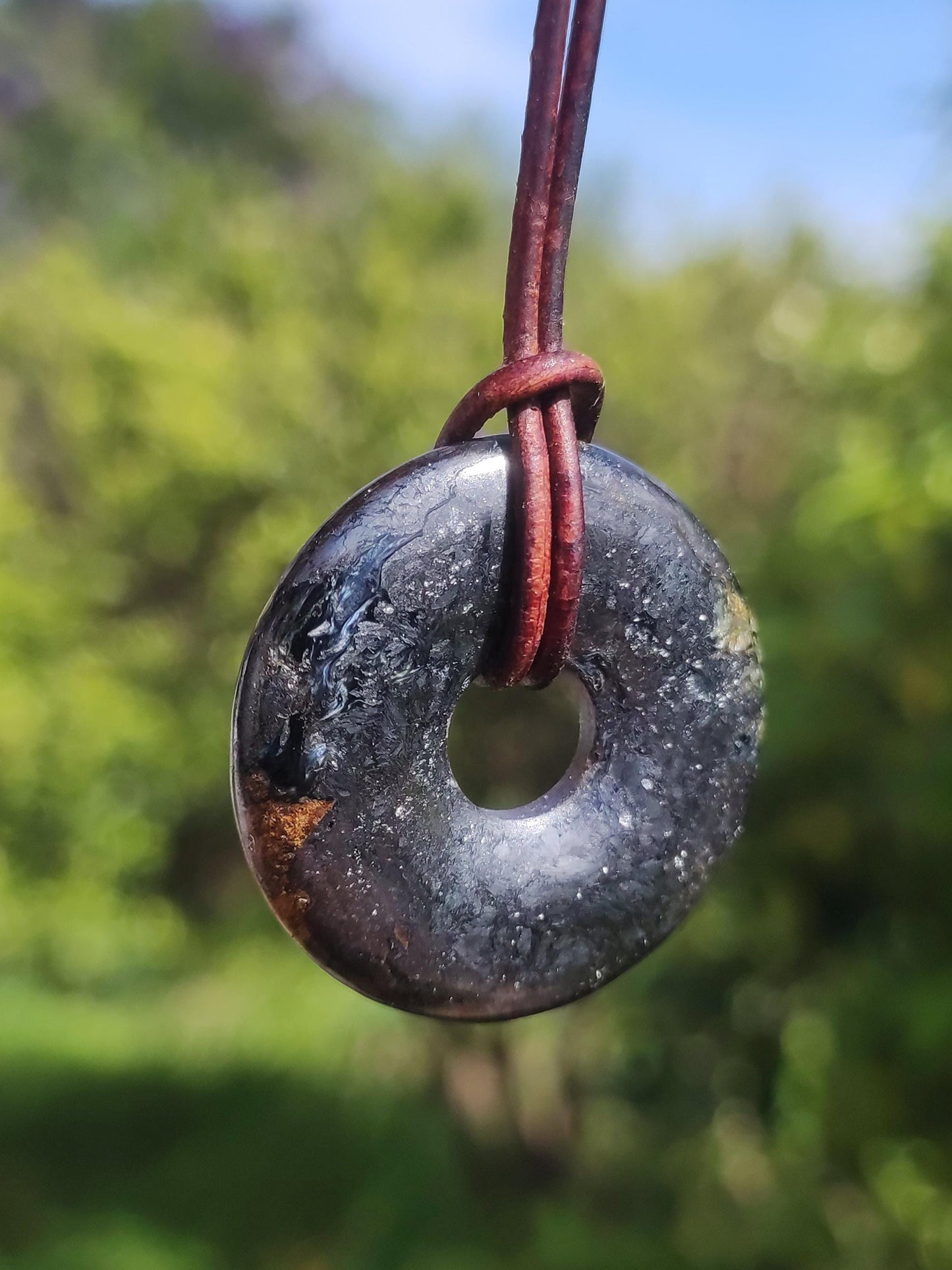 Pietersite Hématite bleue - Collier Donut Pierre précieuse Rareté Symbole de protection Pierre de guérison Cristal HIPPIE Boho Tibet Homme Femme Cadeau Lui Elle