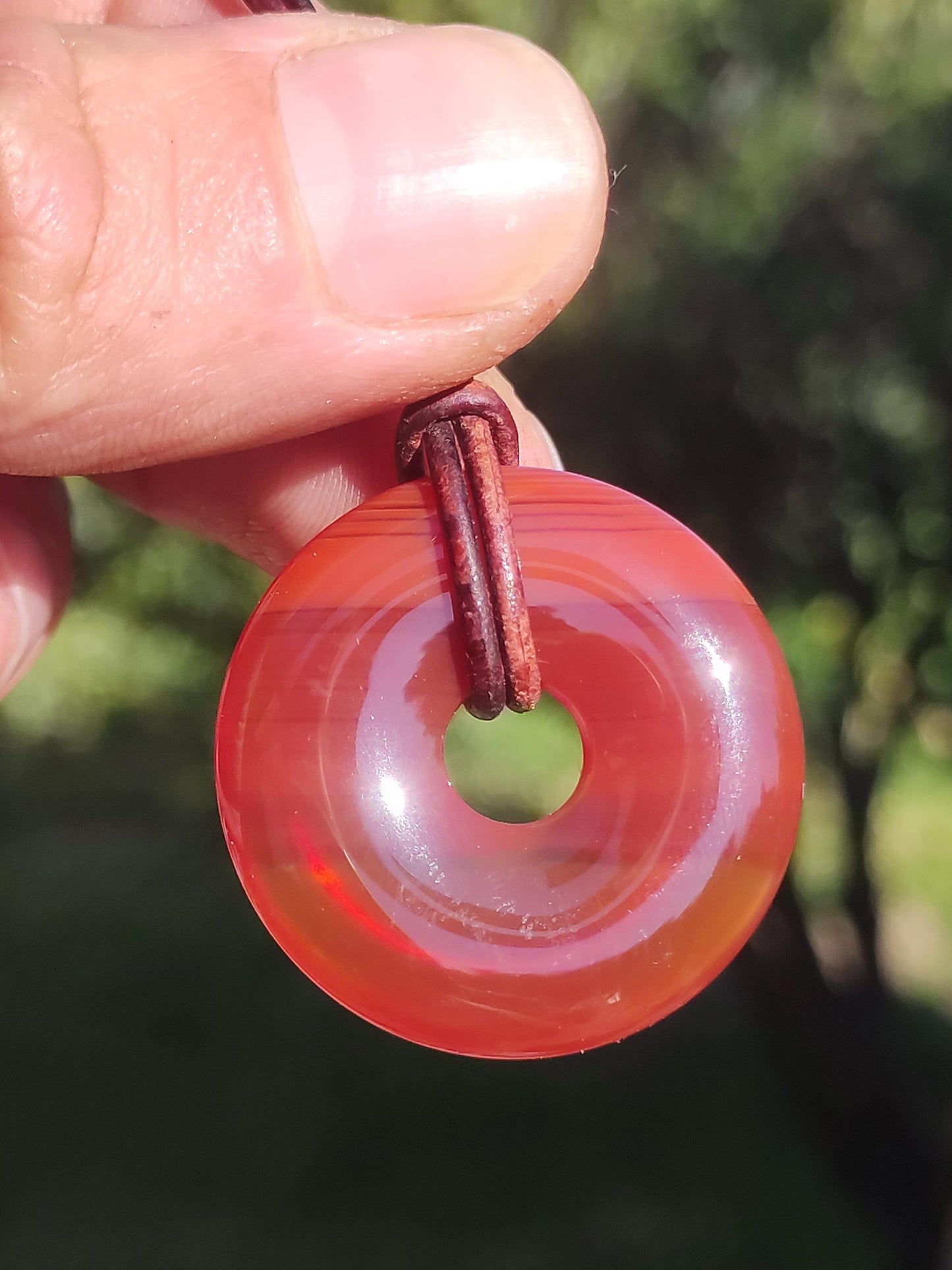 Cornaline Cornaline A - Collier Donut en Pierre Précieuse Rouge Pierre Naturelle de Guérison Pendentif en Cristal Homme Femme Enfant Cadeau Il Elle Frère Sœur