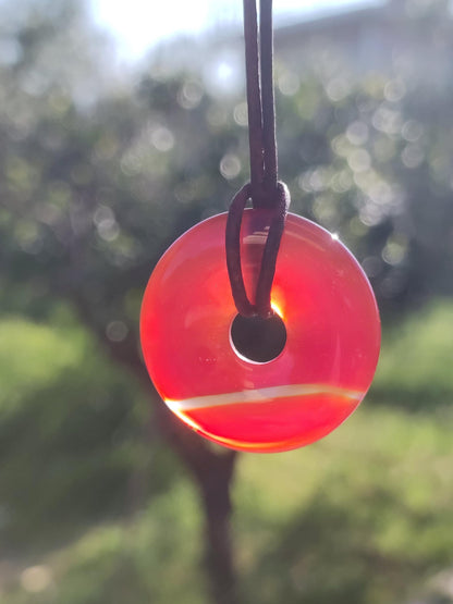 Cornaline Cornaline A - Collier Donut en Pierre Précieuse Rouge Pierre Naturelle de Guérison Pendentif en Cristal Homme Femme Enfant Cadeau Il Elle Frère Sœur