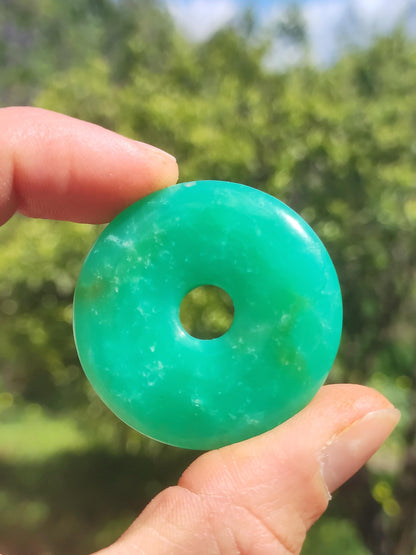 Chrysoprase Gemstone Donut Necklace Green Natural GOA Boho Hippie Ethnic Protection Symbol Healing Stone Collector Unique Man Woman He She Gift Pendant
