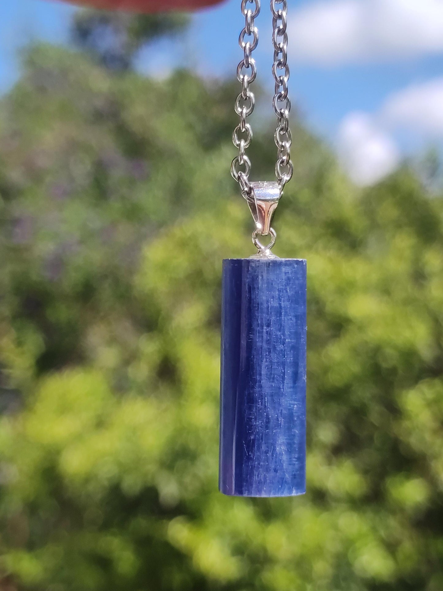 Cyanite / Disthene A Collier de pierres précieuses en argent 925 Pierre de guérison naturelle Cristal Bleu Rareté Pendentif Homme Femme He She Cadeau Magnifiquement élégant