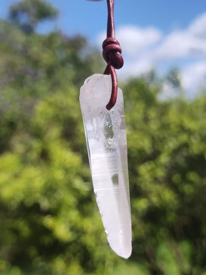 Quartz lémurien ~ Collier de pierres précieuses clair Hippie Goa Boho Tibet Ethnique Pierre de guérison naturelle Pendentif de puissance Homme Femme Cadeau Rareté