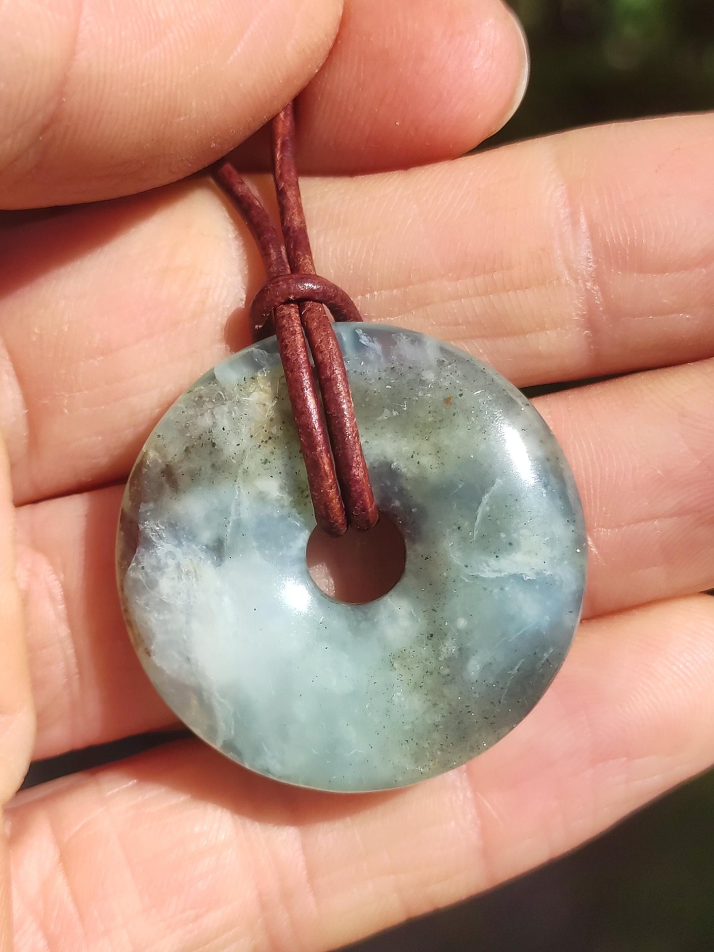 Opale Andine Opale Bleu ~ Collier de pierres précieuses HIPPIE GOA Boho Ethno Nature Donut Protection Symbole Pierre de guérison Chakra Collecteur Minéral Rareté Homme Femme