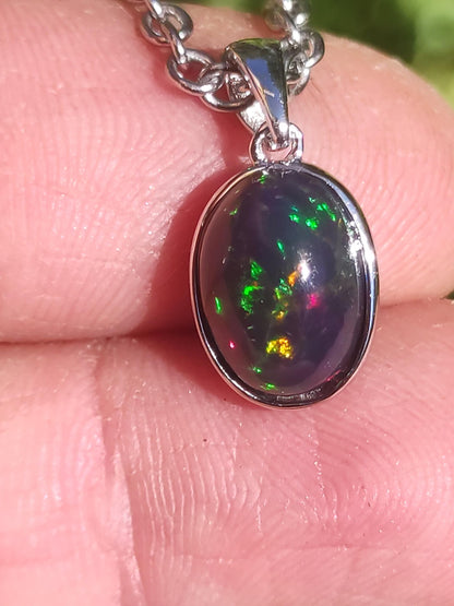 AAA Opale noir éthiopien argent 925 - Collier pierre précieuse coloré rareté pierre naturelle de soin cristaux pendentif homme femme cadeau elle lui pierre précieuse