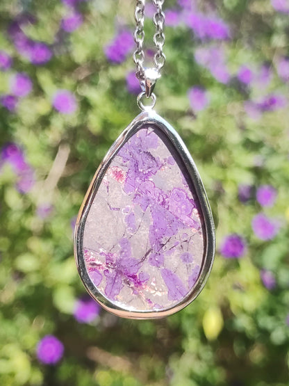 Sugilite / Sugilite avec monture en argent 925 collier de pierres précieuses violettes pierre de guérison naturelle énergie rareté homme femme lui son cadeau noble de haute qualité