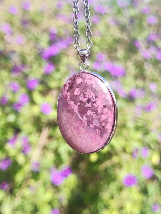 Sugilite / Sugilite avec monture en argent 925 collier de pierres précieuses violettes pierre de guérison naturelle énergie rareté homme femme lui son cadeau noble de haute qualité