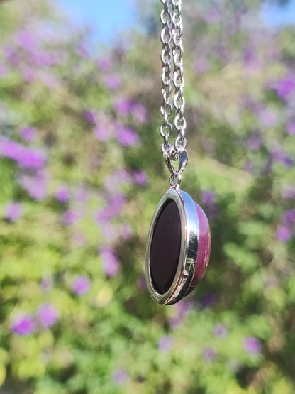 Sugilite / Sugilite avec monture en argent 925 collier de pierres précieuses violettes pierre de guérison naturelle énergie rareté homme femme lui son cadeau noble de haute qualité