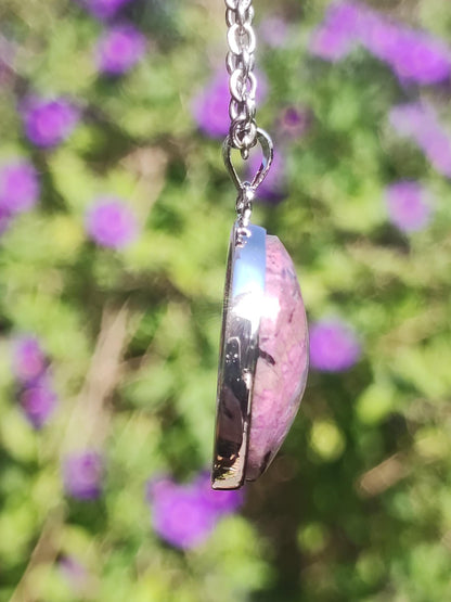 Sugilite / Sugilite avec monture en argent 925 collier de pierres précieuses violettes pierre de guérison naturelle énergie rareté homme femme lui son cadeau noble de haute qualité