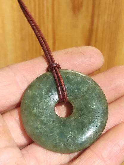 40mm Birmanie Jade *Rarité* ~ Collier de pierres précieuses Homme Femme Nature Pierre de guérison Puissance Énergie Rareté Cristal He She Pendentif Nature Cadeau Vert