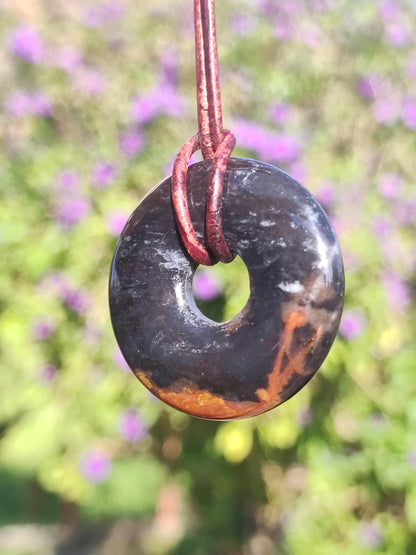 Collier donut en agate noire 30 mm - pierre précieuse homme femme père mère fille ami pierre de guérison bijoux porte-bonheur hippie nature rareté cadeau