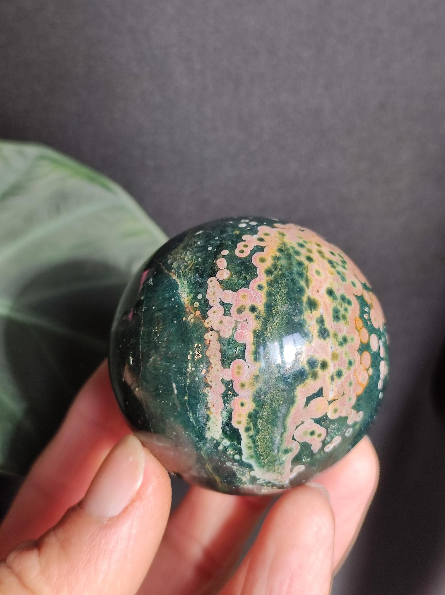 Jaspe océanique vert orbiculaire à 8 veines - Sphère de pierre précieuse rare, pierre de guérison naturelle, cristal décoratif, cadeau pour lui, elle, homme, femme, maison, énergie, rare