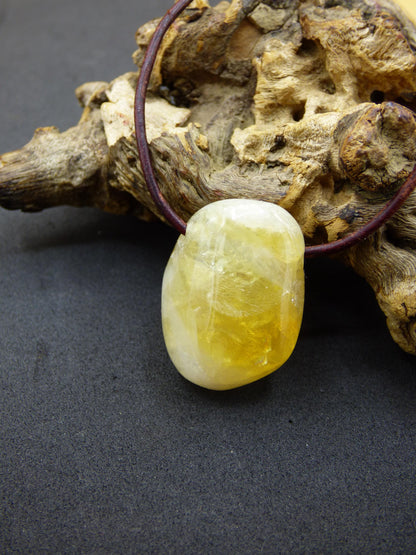 Citrine ~ Collier de pierres précieuses jaune HIPPIE GOA Boho ethnique pierre de guérison naturelle rareté cristaux bijoux pendentif pierre naturelle cadeau soleil brillant