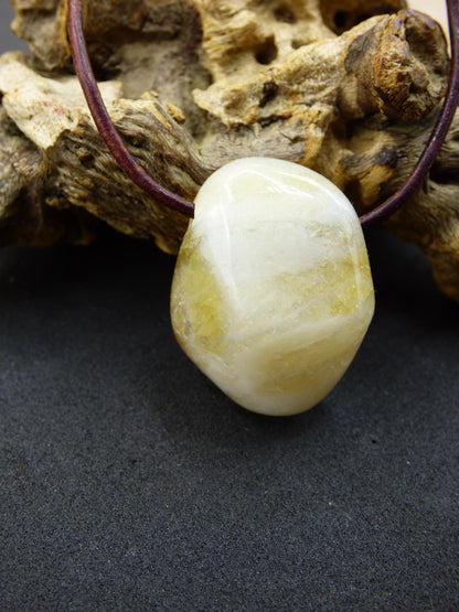 Citrine ~ Collier de pierres précieuses jaune HIPPIE GOA Boho ethnique pierre de guérison naturelle rareté cristaux bijoux pendentif pierre naturelle cadeau soleil brillant