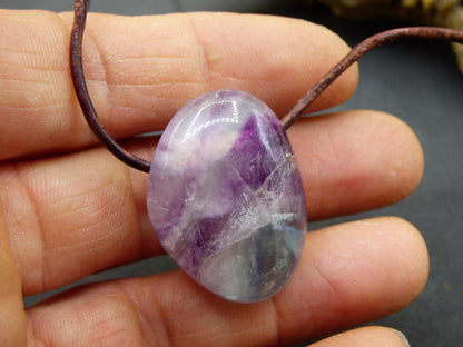 Fluorite violet arc-en-ciel ~ collier de pierres précieuses protection de la nature rareté pierre de guérison cristal homme femme cadeau ami Goa festival chance été