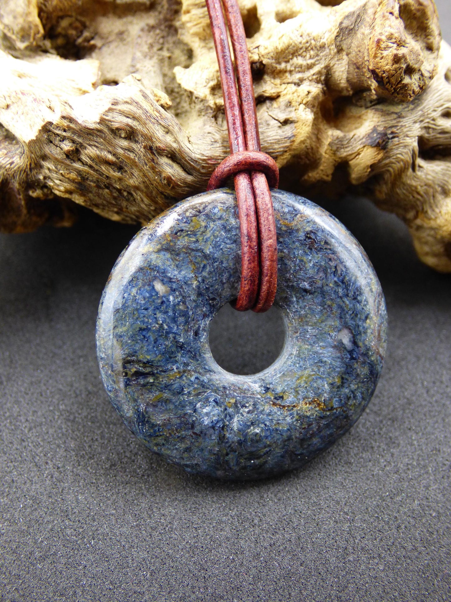 Pietersite bleu - collier de beignet de pierres précieuses rareté rare symbole de protection pierre de guérison cristal HIPPIE Boho Tibet ethnique homme femme lui offrir son