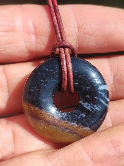 Collier donut en agate noire 30 mm - pierre précieuse homme femme père mère fille ami pierre de guérison bijoux porte-bonheur hippie nature rareté cadeau