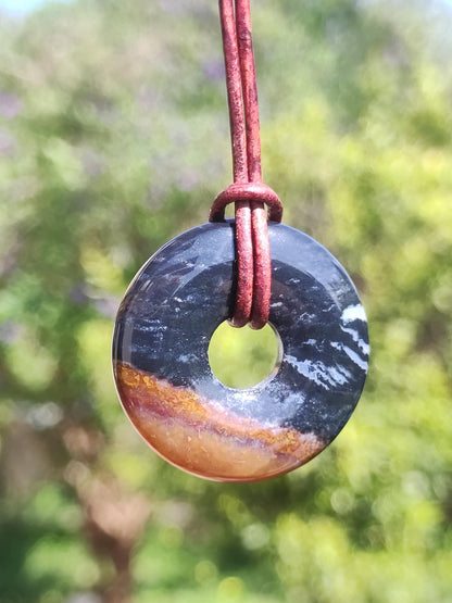 Collier donut en agate noire 30 mm - pierre précieuse homme femme père mère fille ami pierre de guérison bijoux porte-bonheur hippie nature rareté cadeau