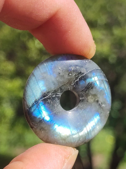 Labradorite ~ Donut 30mm ~ Collier de pierres précieuses Bleu Chatoyant Rareté Naturelle Protection Symbole Pierre de Guérison Cristal HIPPIE GOA Boho Tibet Ethno