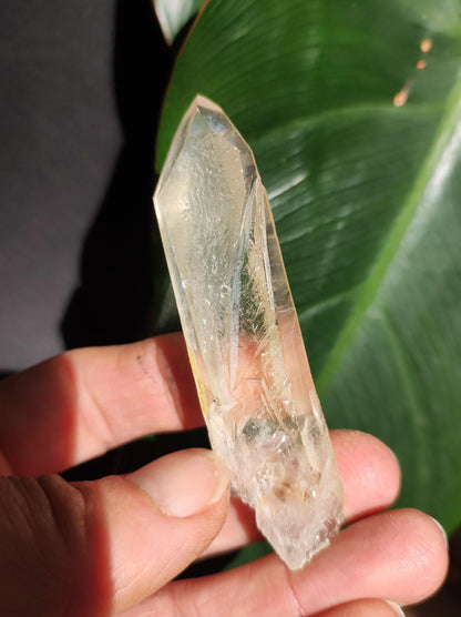 Pointe de Quartz Citron XL Objet de collection Rareté Pierre précieuse Décoration Cristal Pierre de guérison Minéral Collection Énergie Nature Méditation HIPPIE jaune nature